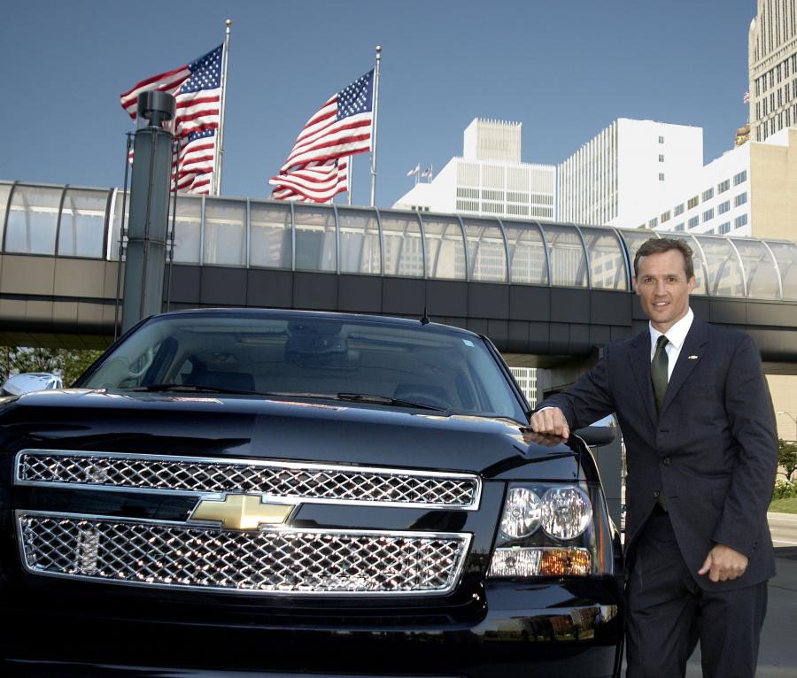  Chevrolet Suburban 2007 года  (фото 4 из 31)